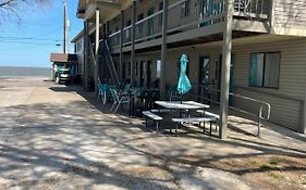 Lake Point Motel